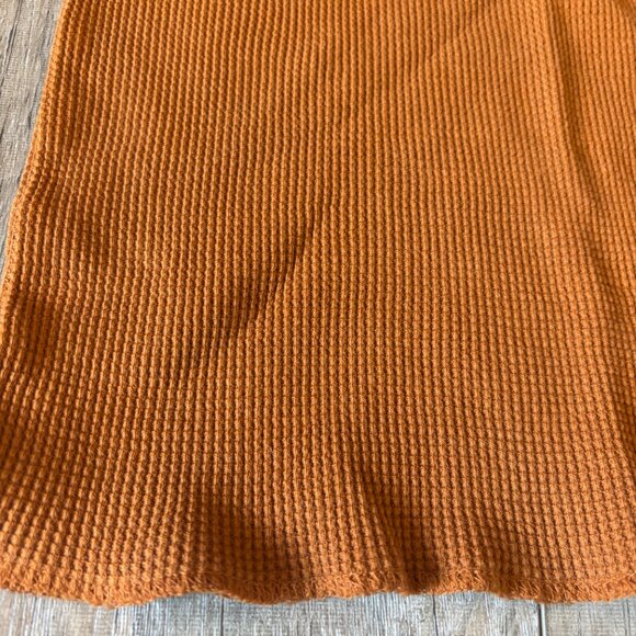 Everlane The Organic Cotton Waffle Tee Long Sleeve Shirt in Toasted Almond - Picture 8 of 10